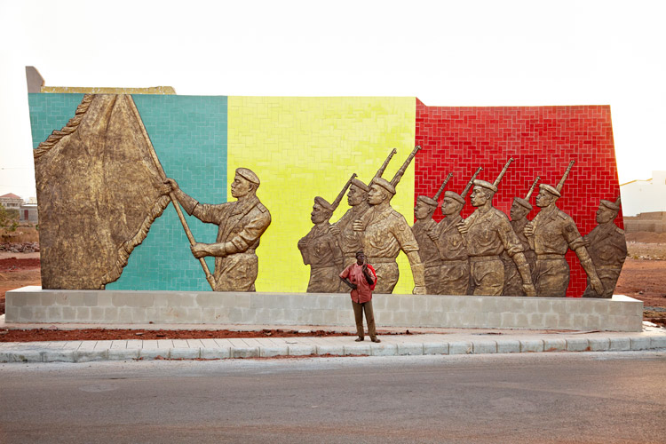 République du Mali / Republic of Mali, Avenue des Armées, Sotuba, Bamako, 2012